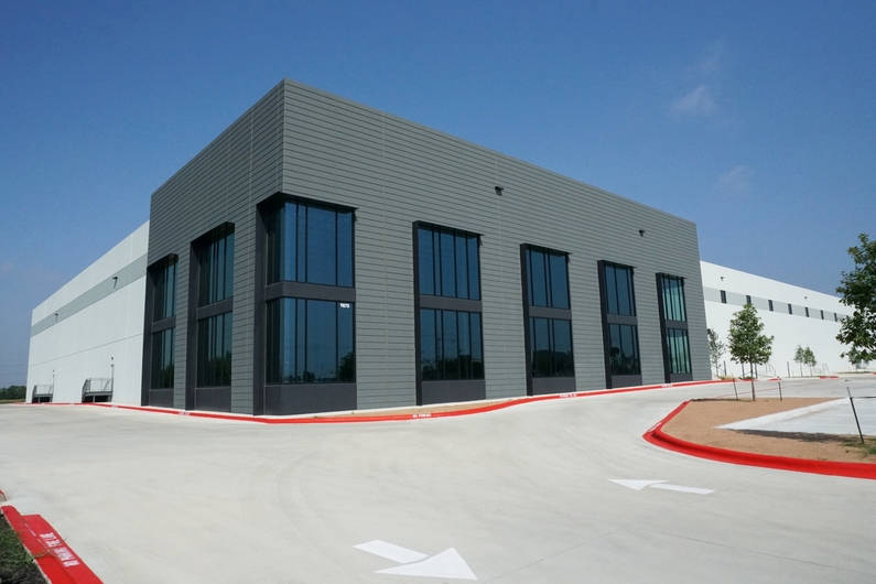Doerr Lane Logistics Center